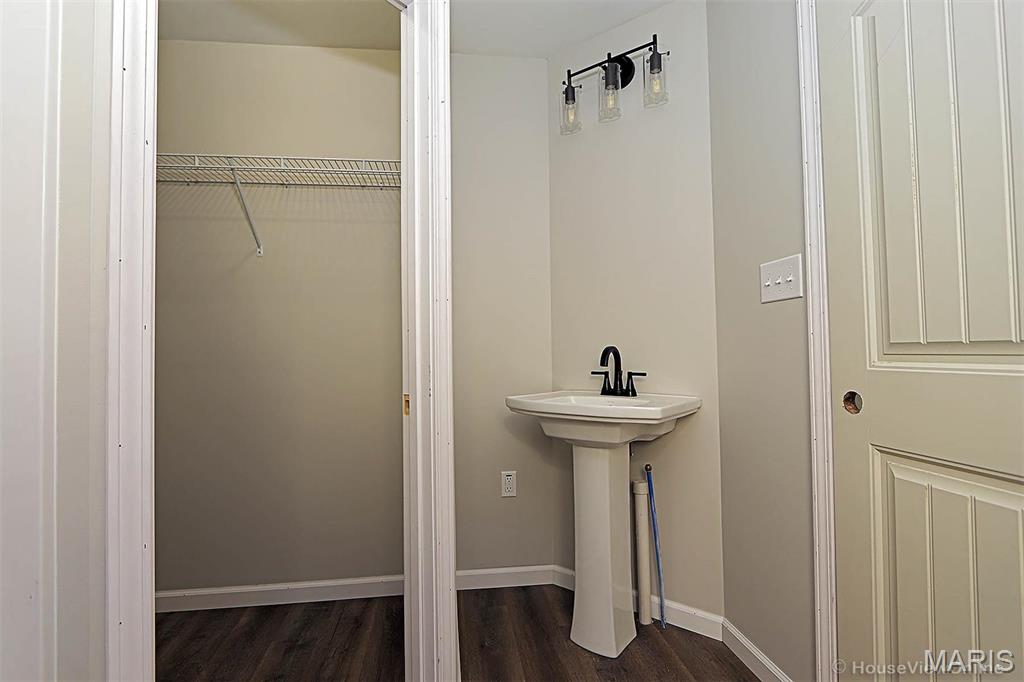 804 Mcphfeters Street Oran, MO 63771 - Photo 22 of 32