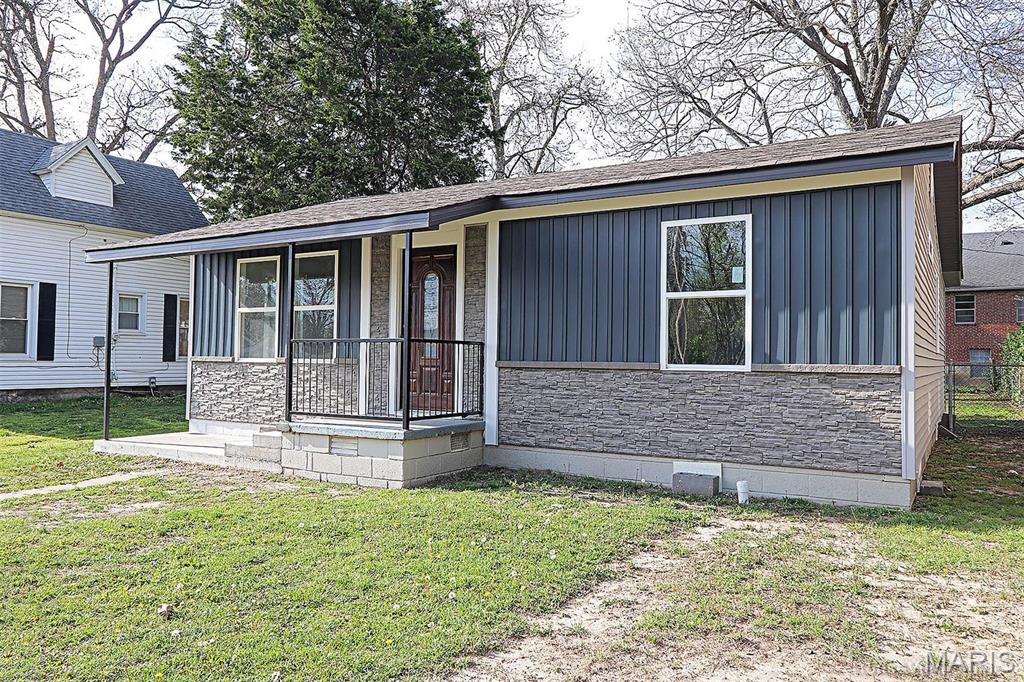 804 Mcphfeters Street Oran, MO 63771 - Photo 4 of 32