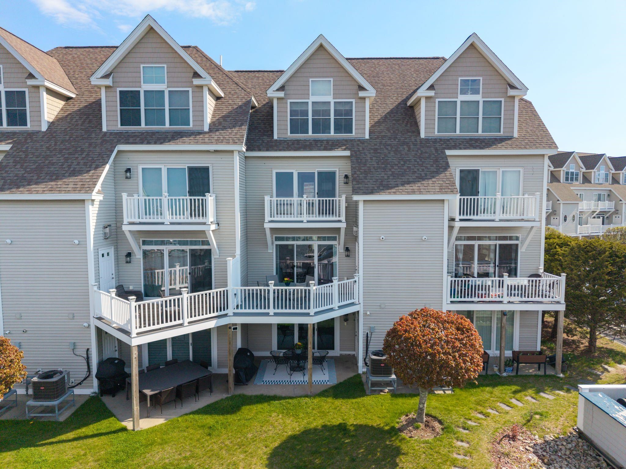 24 Harbor Road, Unit 4 Hampton, NH 03842 - Photo 37 of 44