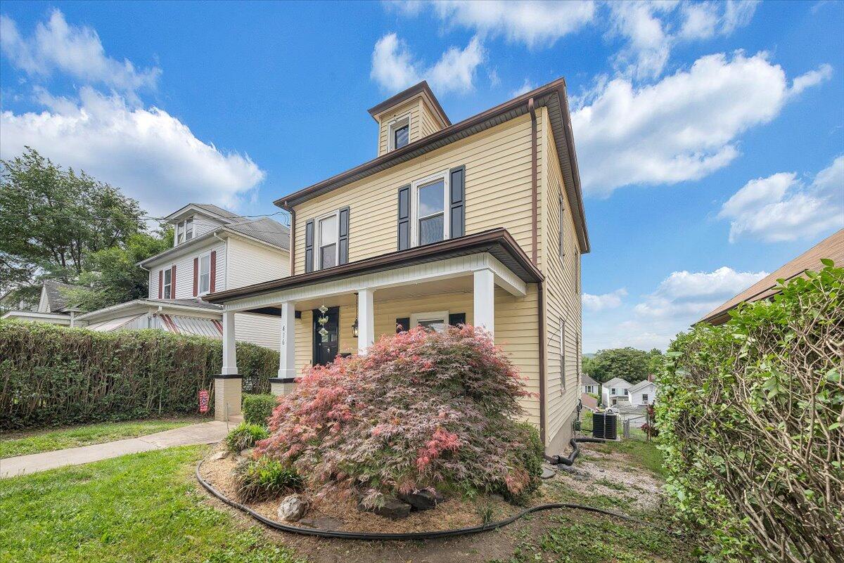 416 Rutherford Avenue Northwest Roanoke, VA 24016 - Photo 3 of 27 The Experience is Real