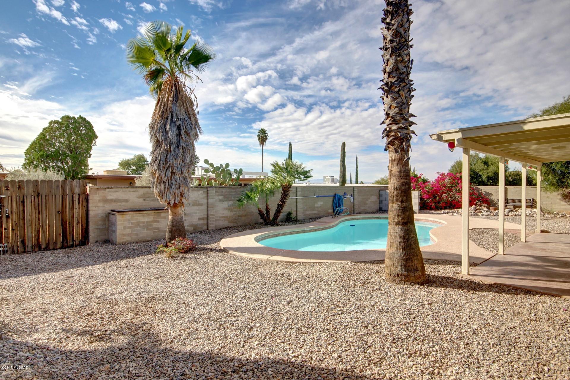 9752 East Sellarole Road Tucson, AZ 85730 - Photo 3 of 30 Gallery Image 3