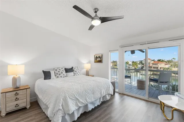 $749,900 | 343 Madeira Circle, St. Petersburg, FL 33715