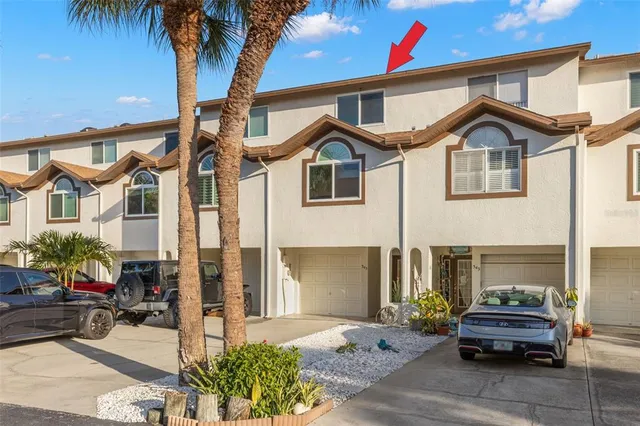 $749,900 | 343 Madeira Circle, St. Petersburg, FL 33715