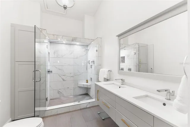 $749,900 | 343 Madeira Circle, St. Petersburg, FL 33715