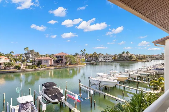 $749,900 | 343 Madeira Circle, St. Petersburg, FL 33715