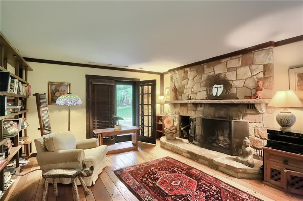 960 Blackburn Road Sewickley, PA 15143 - Photo 8 of 25