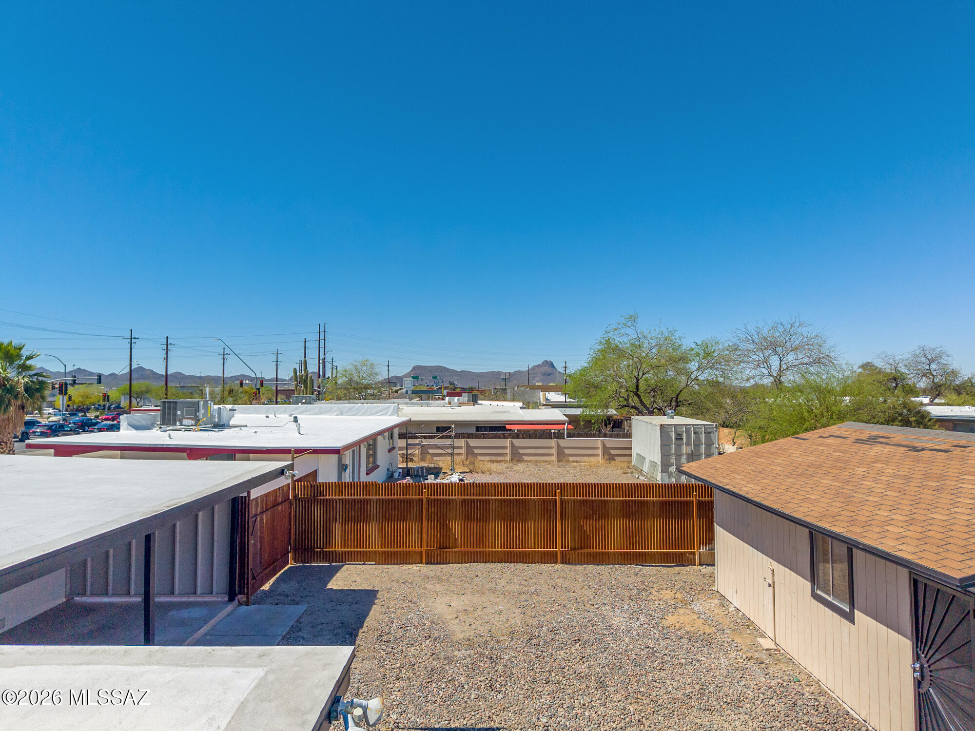 4400 West Ina Road Tucson, AZ 85741 - Photo 5 of 43 a view of a balcony with a kitchen