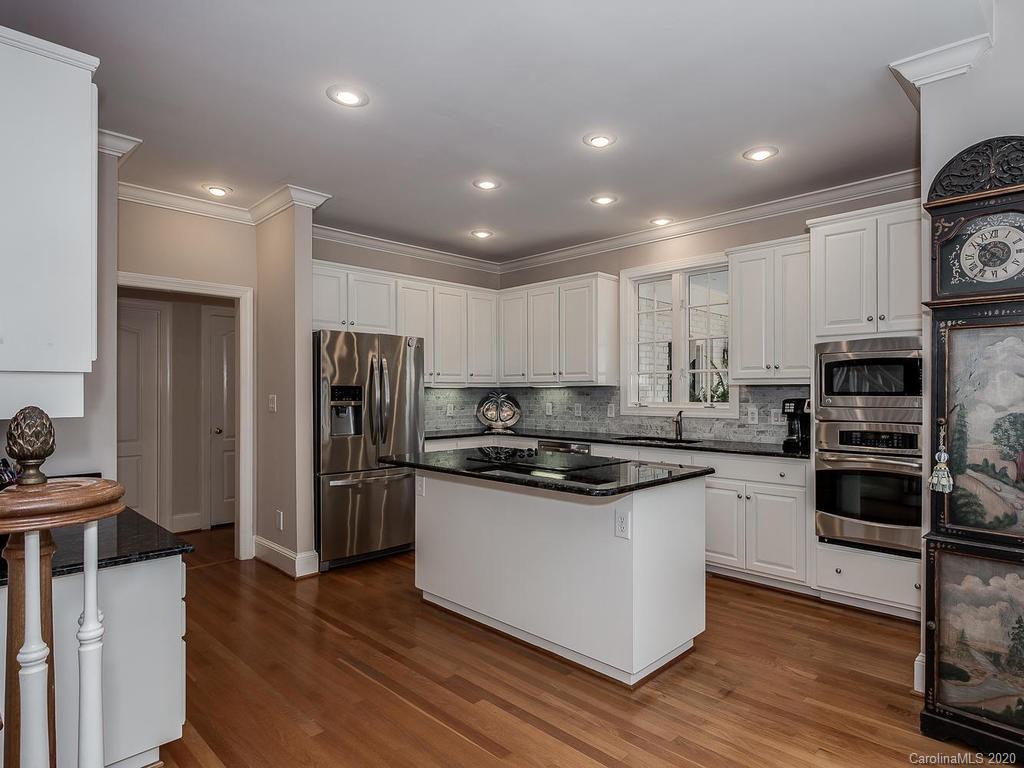 2701 Plantation Road Charlotte, NC 28270 - Photo 16 of 40 Gallery Image 16