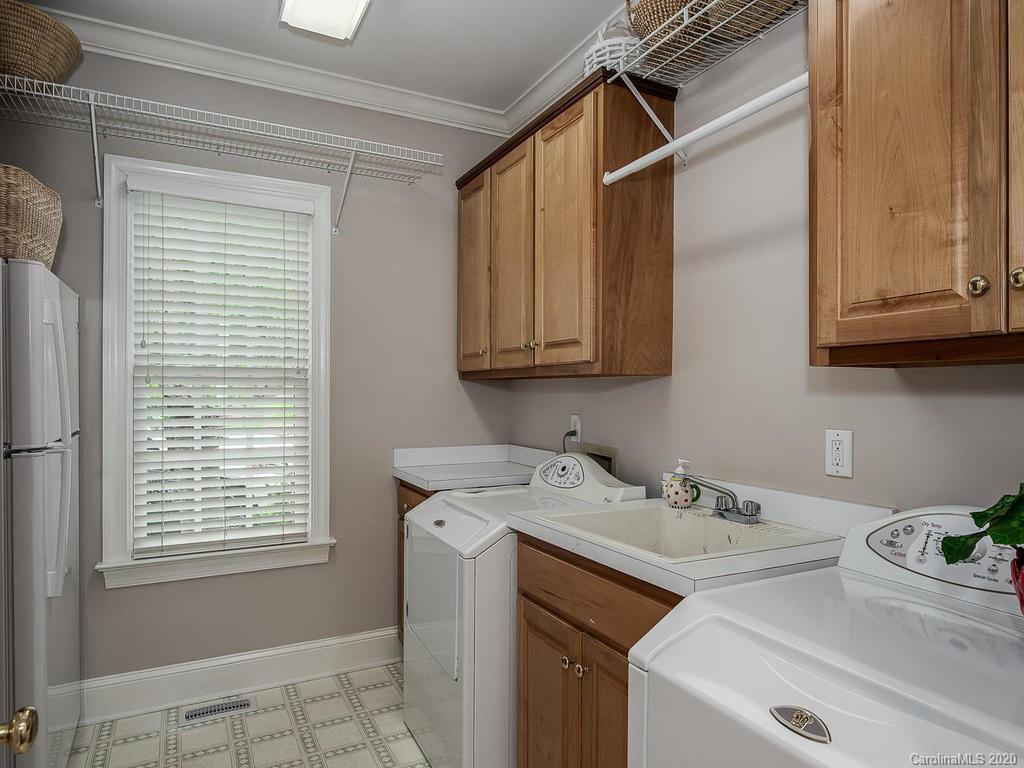 2701 Plantation Road Charlotte, NC 28270 - Photo 20 of 40 Gallery Image 20