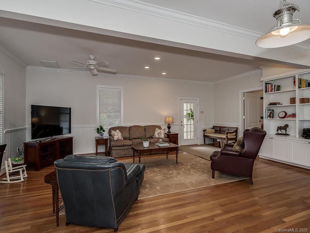 2701 Plantation Road Charlotte, NC 28270 - Photo 21 of 40 Gallery Image 21