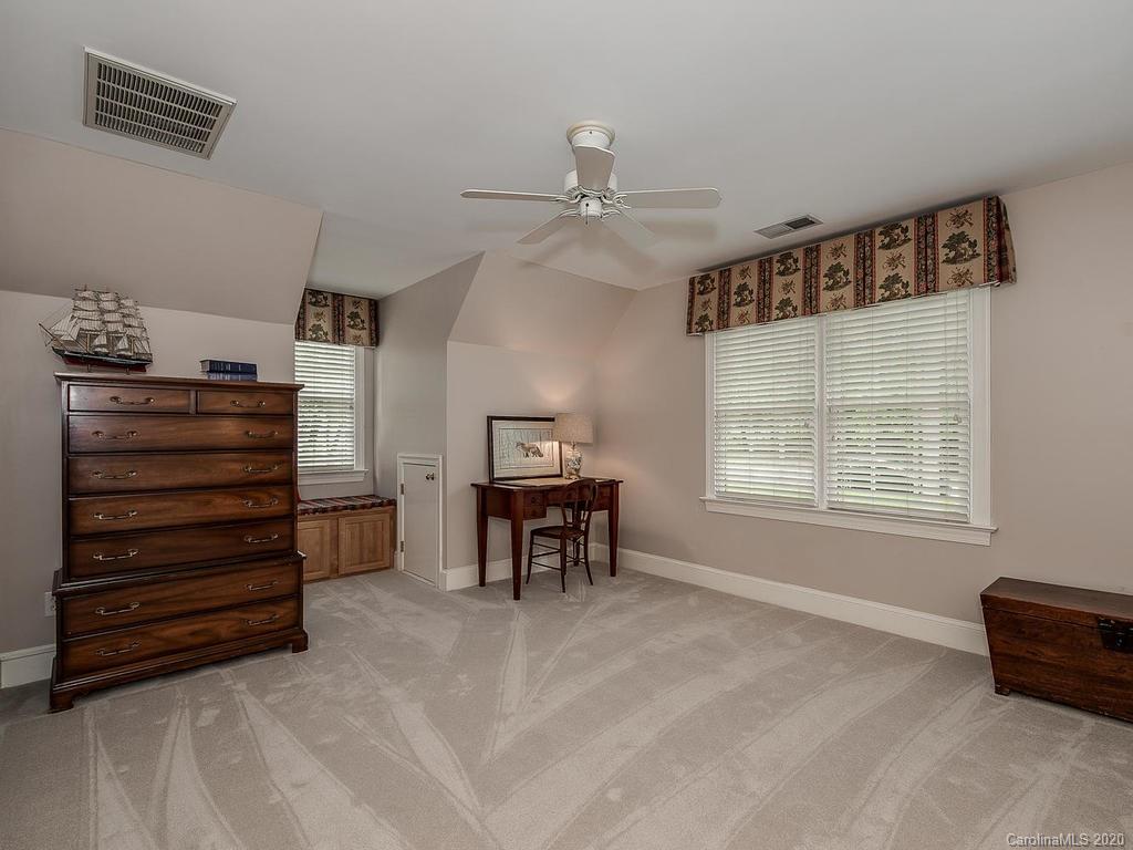 2701 Plantation Road Charlotte, NC 28270 - Photo 28 of 40 Gallery Image 28