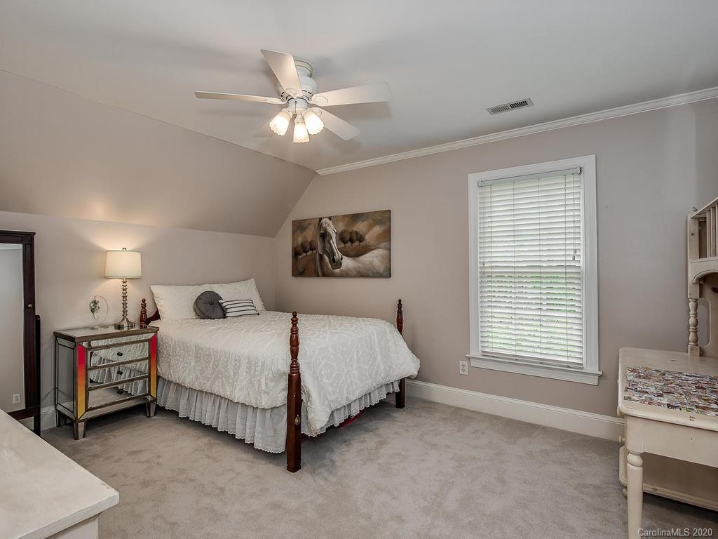 2701 Plantation Road Charlotte, NC 28270 - Photo 33 of 40 Gallery Image 33