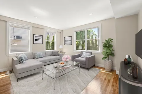 $880,000 | 11 8th Street, Unit 2, Cambridge, MA 02141