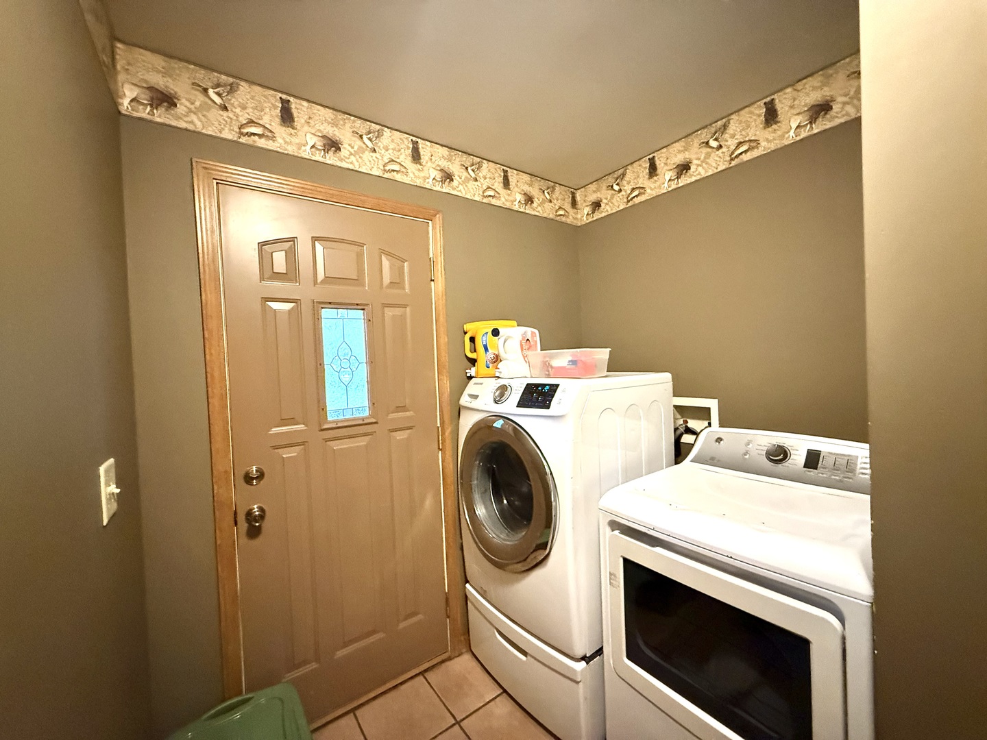 14944 South Steward Road Rochelle, IL 61068 - Photo 14 of 32 a utility room with dryer and washer