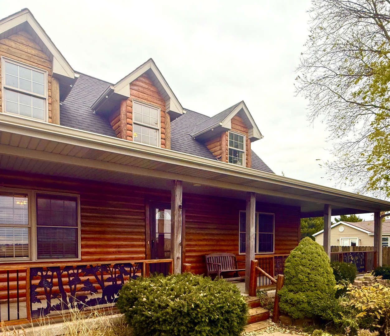 14944 South Steward Road Rochelle, IL 61068 - Photo 3 of 32 front view of a house
