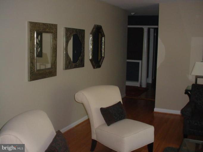 7525 Salem Road Falls Church, VA 22043 - Photo 3 of 30 Living Room #2