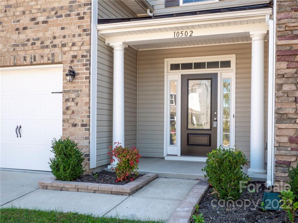10502 Ebbets Road Charlotte, NC 28273 - Photo 46 of 48 a front view of a house
