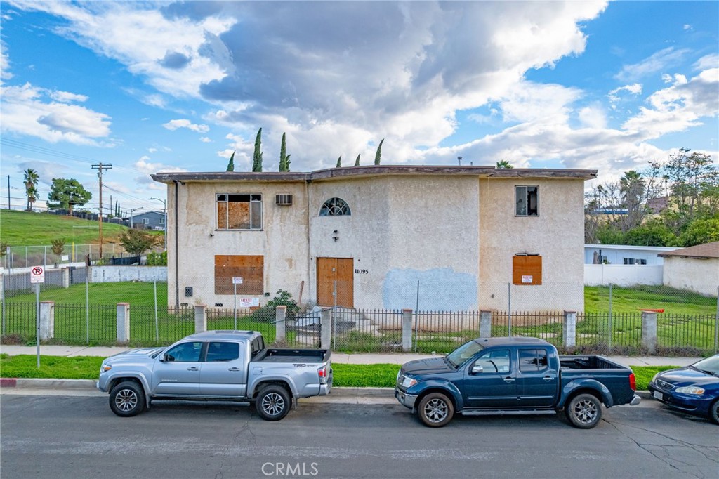 12418 Gain Street Pacoima, CA 91331 - Photo 23 of 25