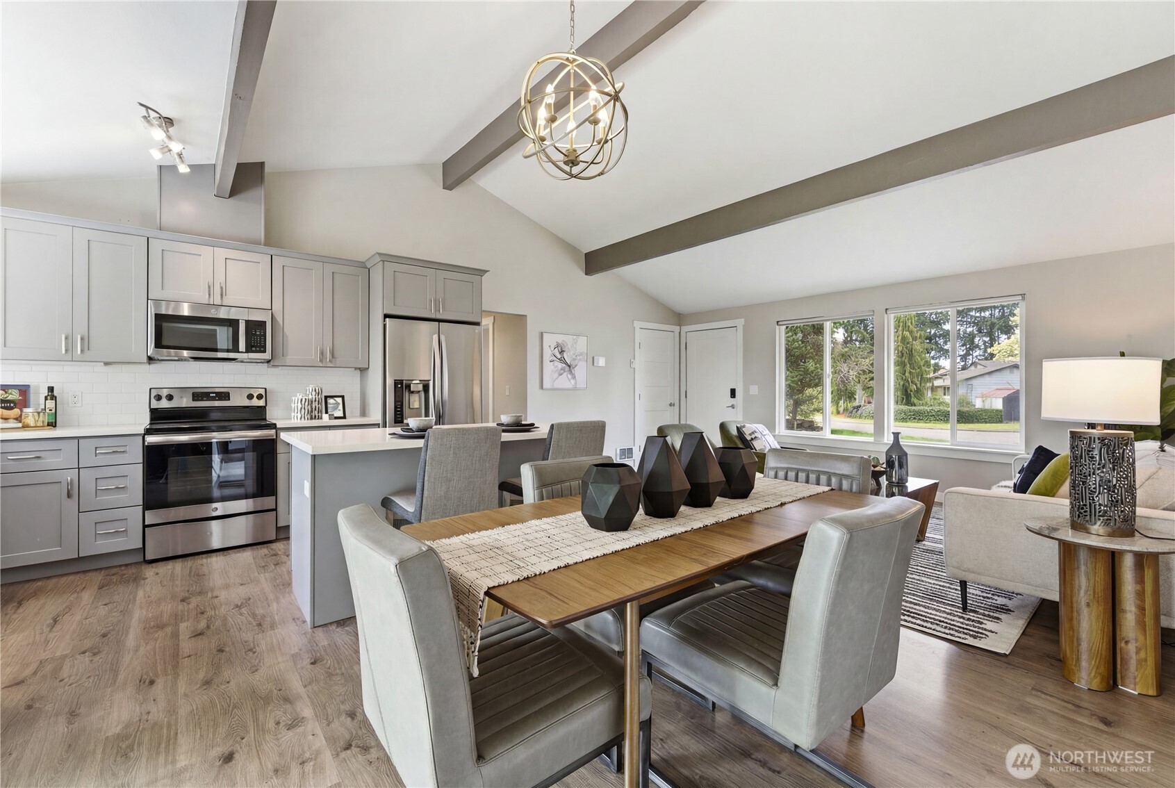 212 76th Place Southwest Everett, WA 98203 - Photo 15 of 33