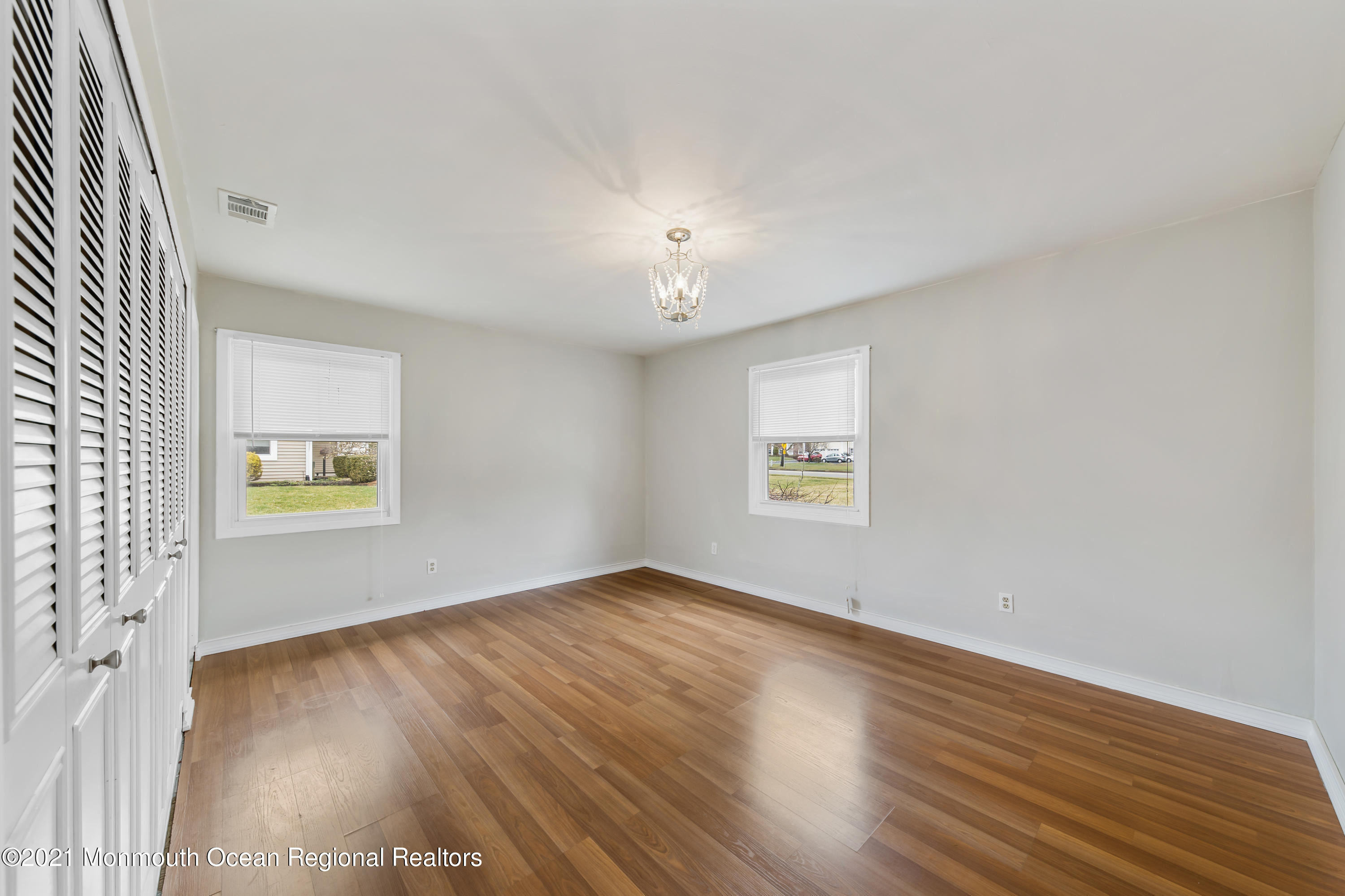 61 Stillwells Corner Road Freehold, NJ 07728 - Photo 16 of 20 61StillwellsConerRd-12