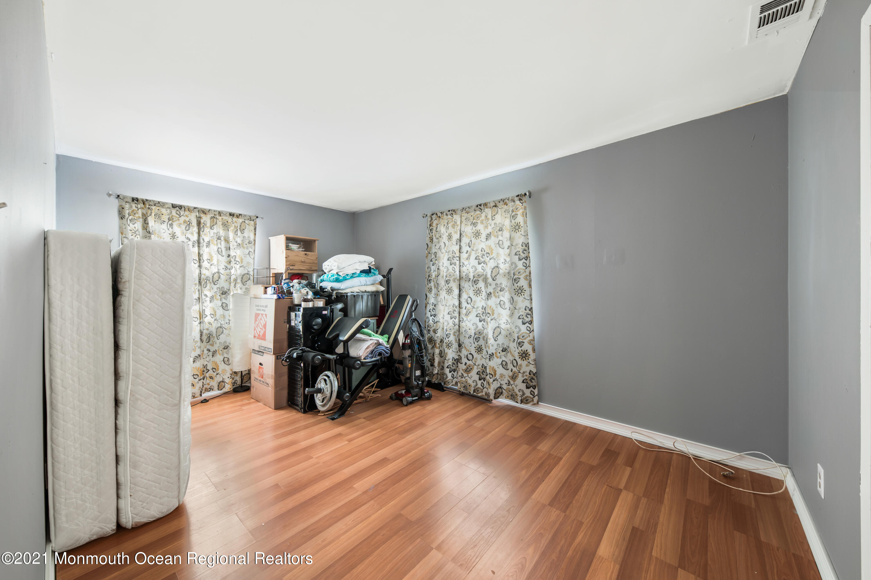 61 Stillwells Corner Road Freehold, NJ 07728 - Photo 19 of 20 61StillwellsConerRd-15