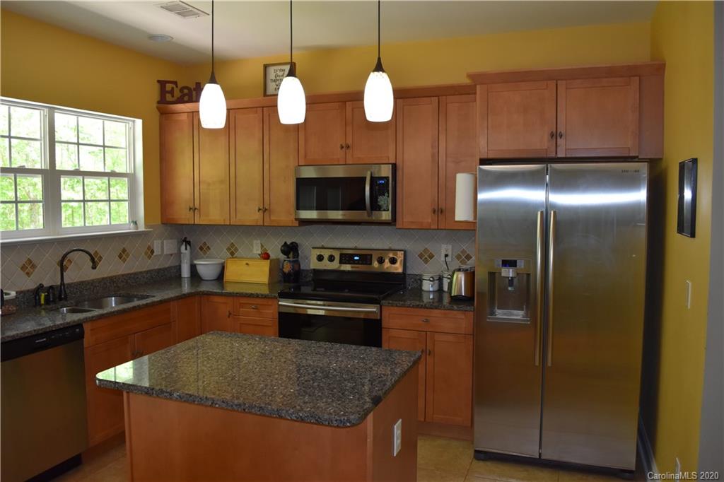 154 Byers Road Troutman, NC 28166 - Photo 7 of 38 Gallery Image 7