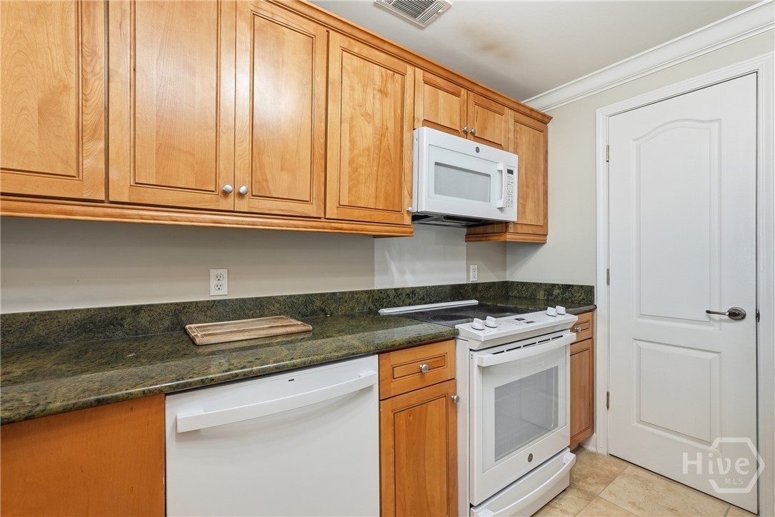 700 Wilmington Island Road, Unit 403 Savannah, GA 31410 - Photo 16 of 33 Gallery Image 16