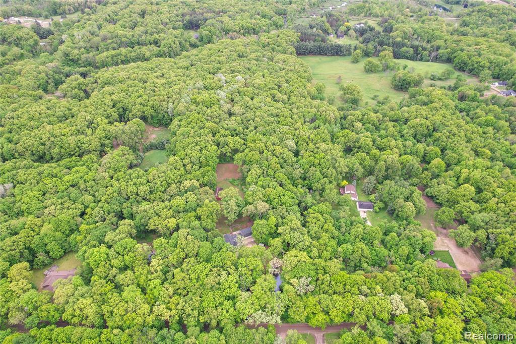 1380 Parker Road Holly, MI 48442 - Photo 60 of 67 Gallery Image 60