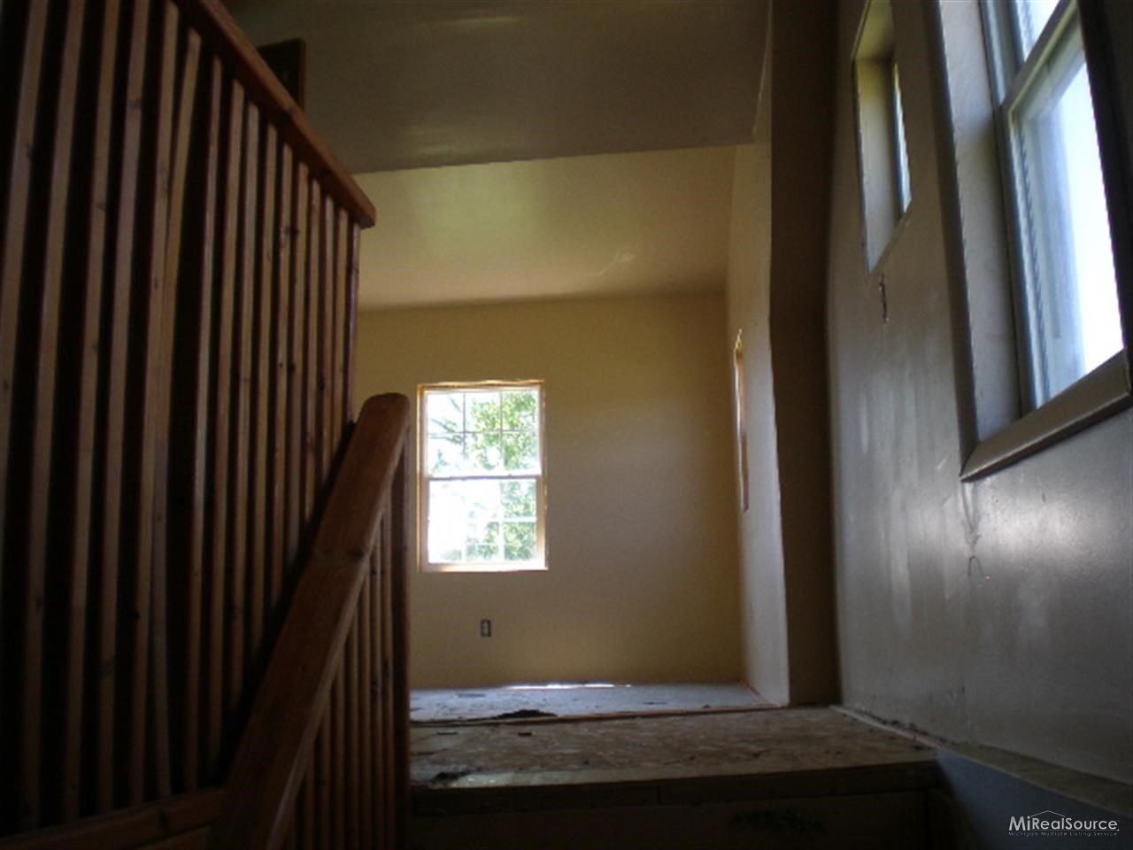 5513 Burtch Road Jeddo, MI 48032 - Photo 12 of 23 31181802-11.JPG
