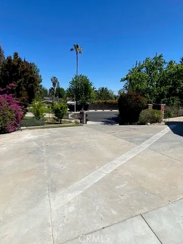 $2,100 | 7713 Woodhall Avenue, Canoga Park, CA 91304