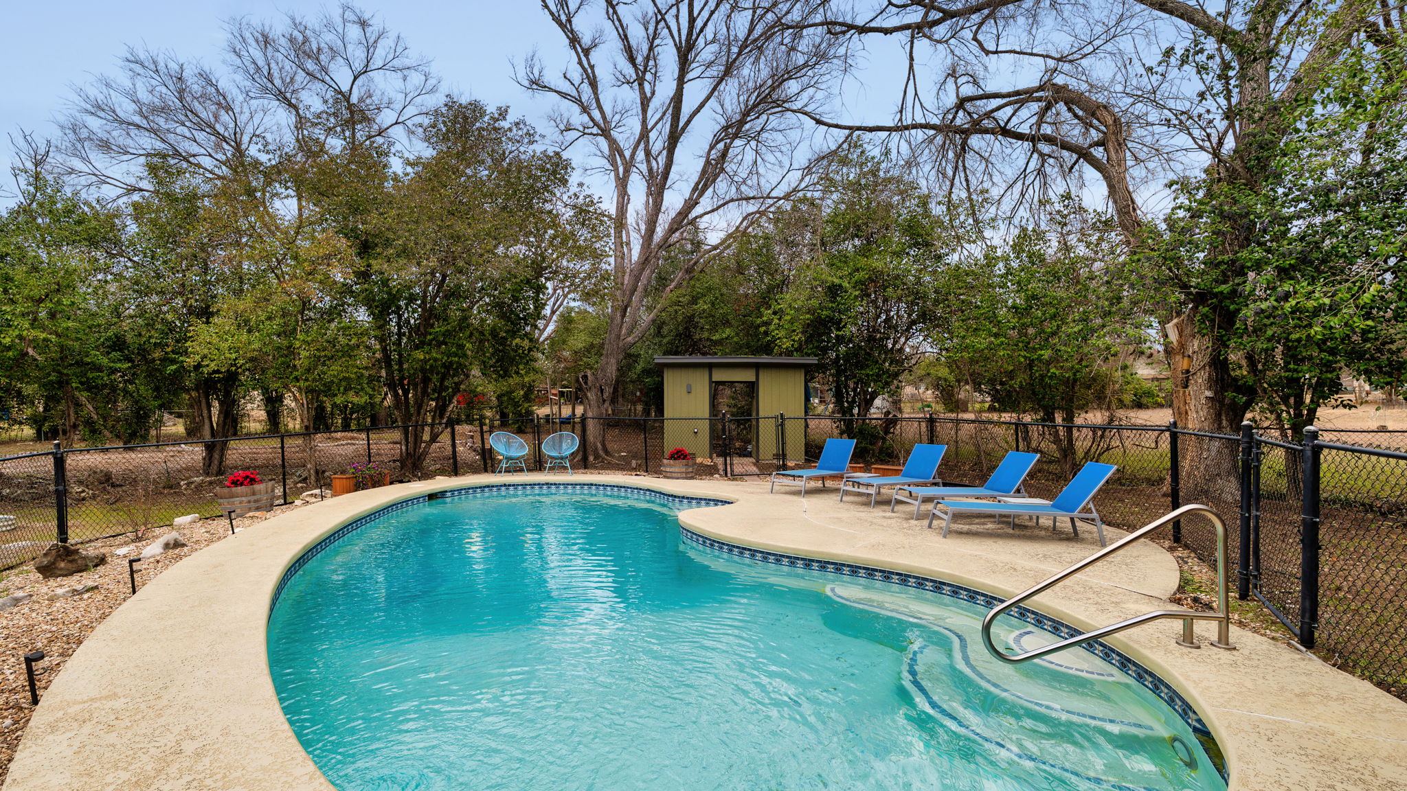 404 Whitetail Drive Manchaca, TX 78652 - Photo 29 of 33 View of swimming pool with patio surround