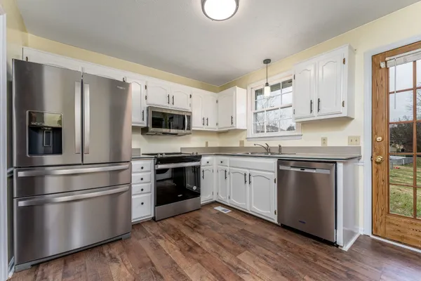 $2,000 | 164 Hillside Drive, Hendersonville, TN 37075