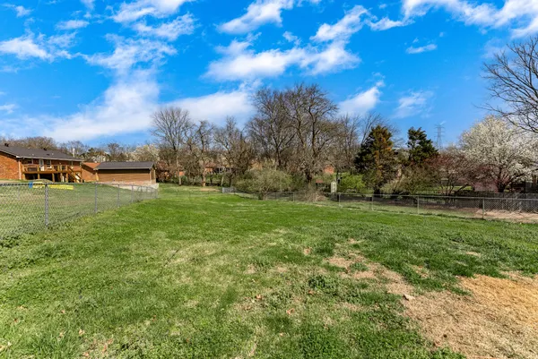 $2,000 | 164 Hillside Drive, Hendersonville, TN 37075