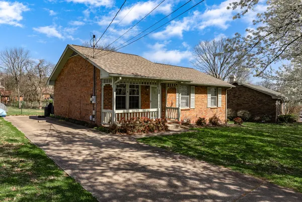 $2,000 | 164 Hillside Drive, Hendersonville, TN 37075