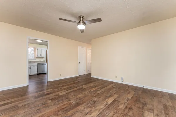 $2,000 | 164 Hillside Drive, Hendersonville, TN 37075