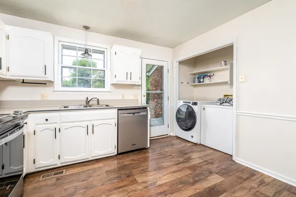 $2,000 | 164 Hillside Drive, Hendersonville, TN 37075