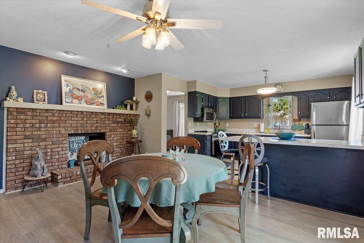 412 Armor Road Springfield, IL 62704 - Photo 10 of 31