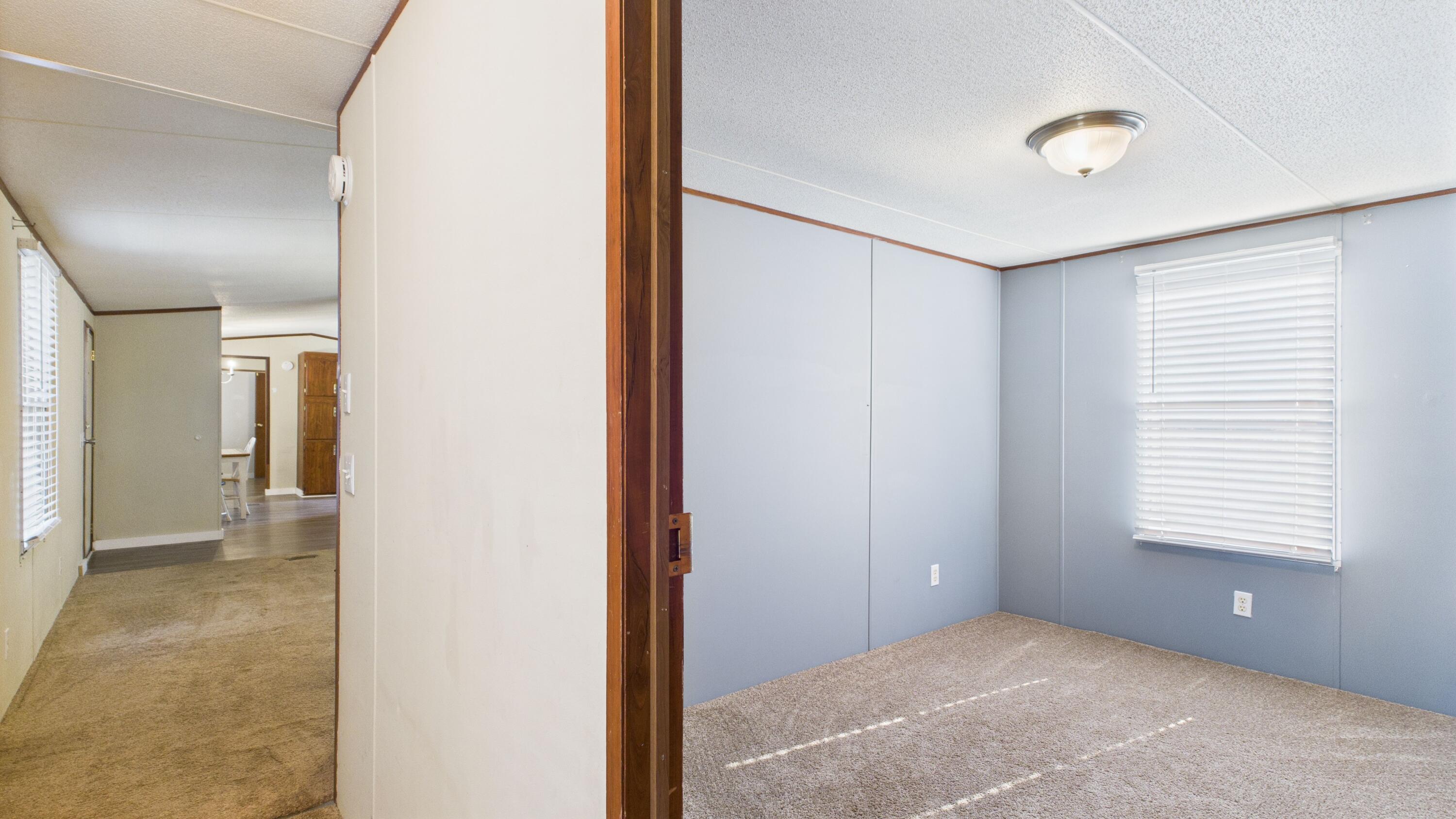 404 Butter Road Bonneau, SC 29431 - Photo 12 of 20 Hallway