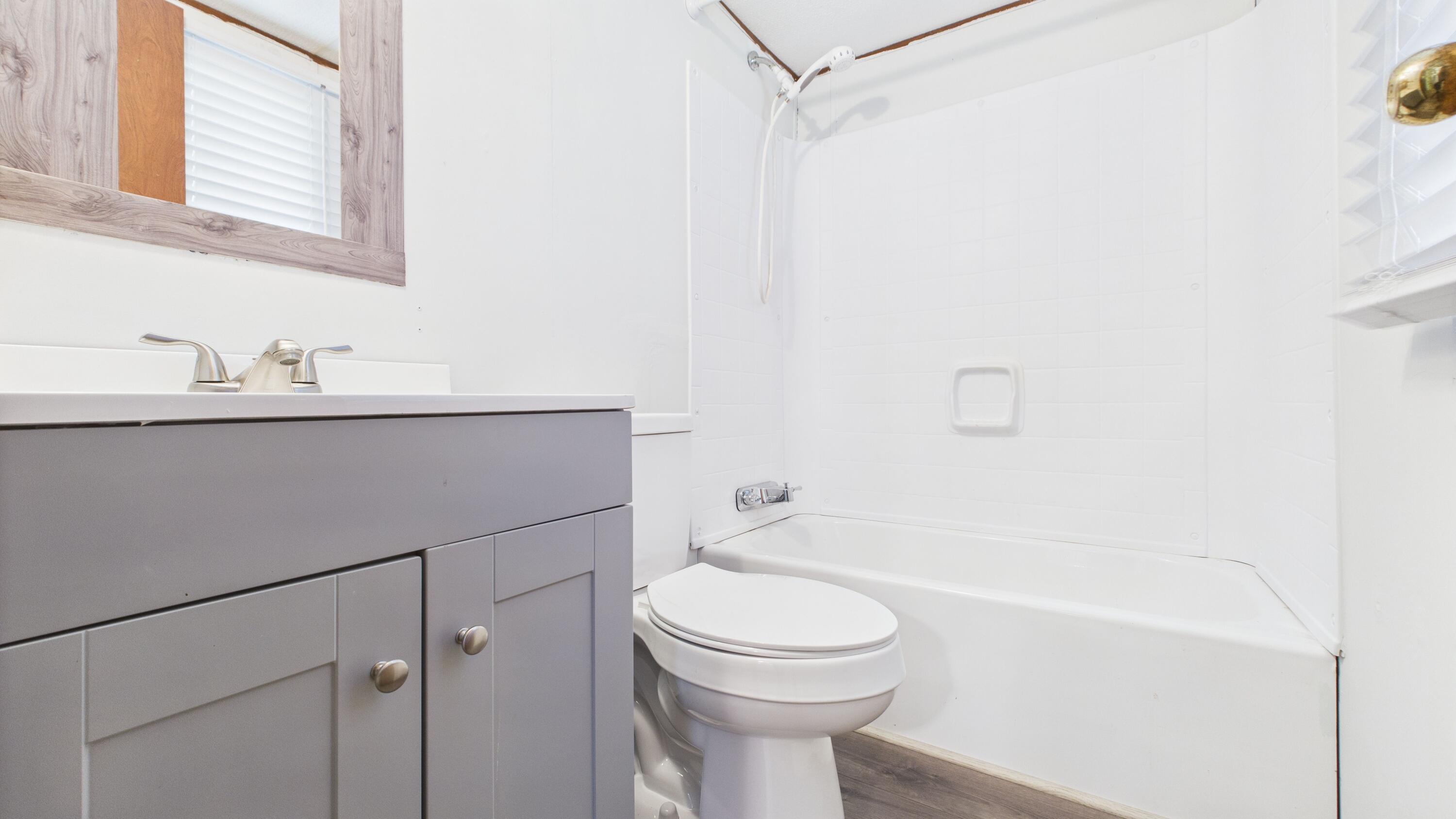 404 Butter Road Bonneau, SC 29431 - Photo 15 of 20 Renovated Guest Bath