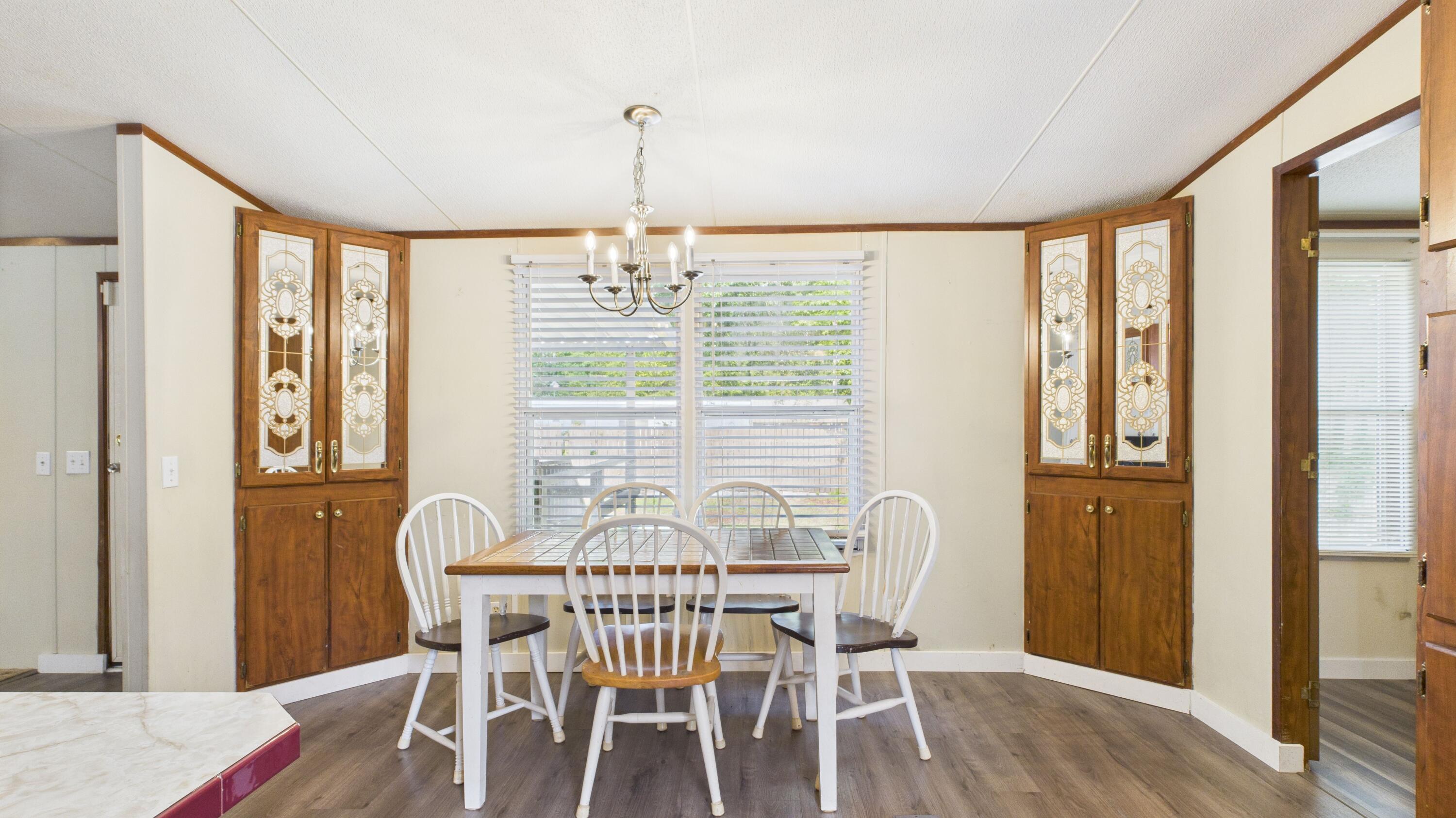 404 Butter Road Bonneau, SC 29431 - Photo 6 of 20 Eat In Kitchen Space