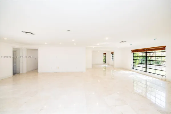$3,690,000 | 4160 Bay Point Road, Miami, FL 33137