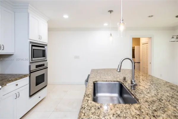 $3,690,000 | 4160 Bay Point Road, Miami, FL 33137