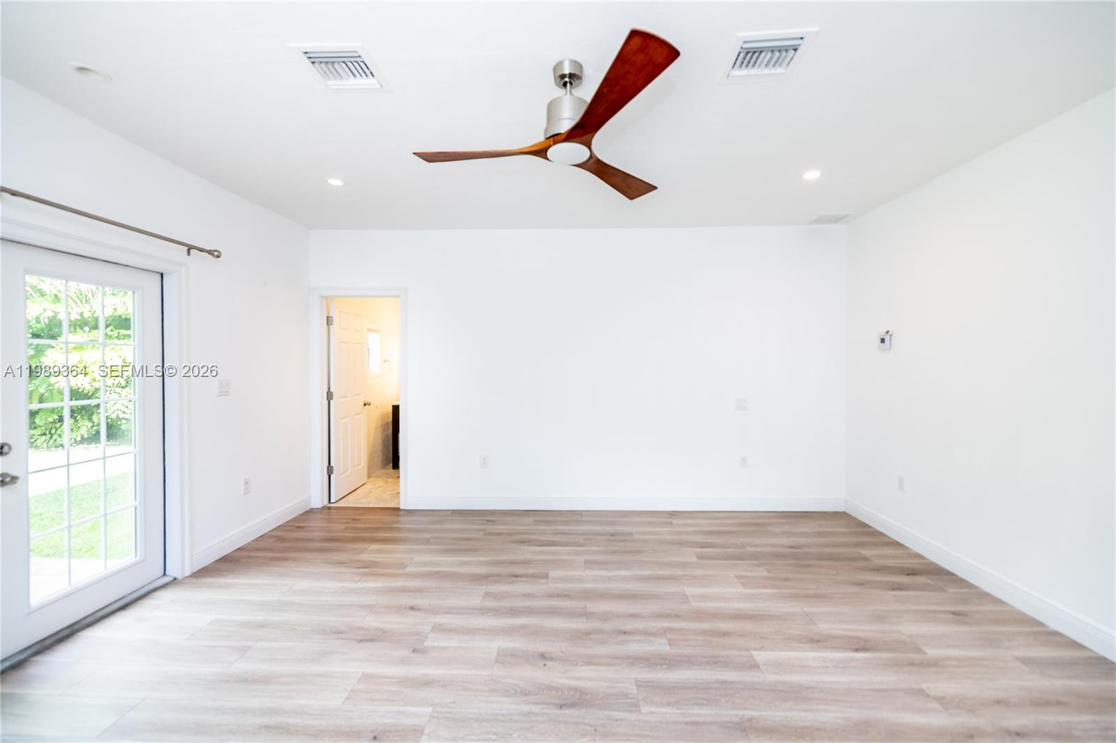 4160 Bay Point Road Miami, FL 33137 - Photo 30 of 60 a view of an empty room