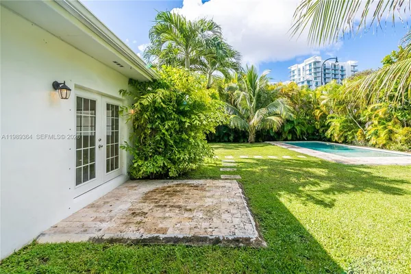 $3,690,000 | 4160 Bay Point Road, Miami, FL 33137