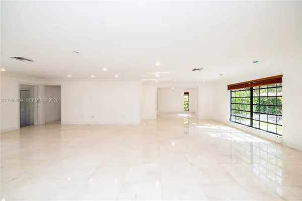 $3,690,000 | 4160 Bay Point Road, Miami, FL 33137