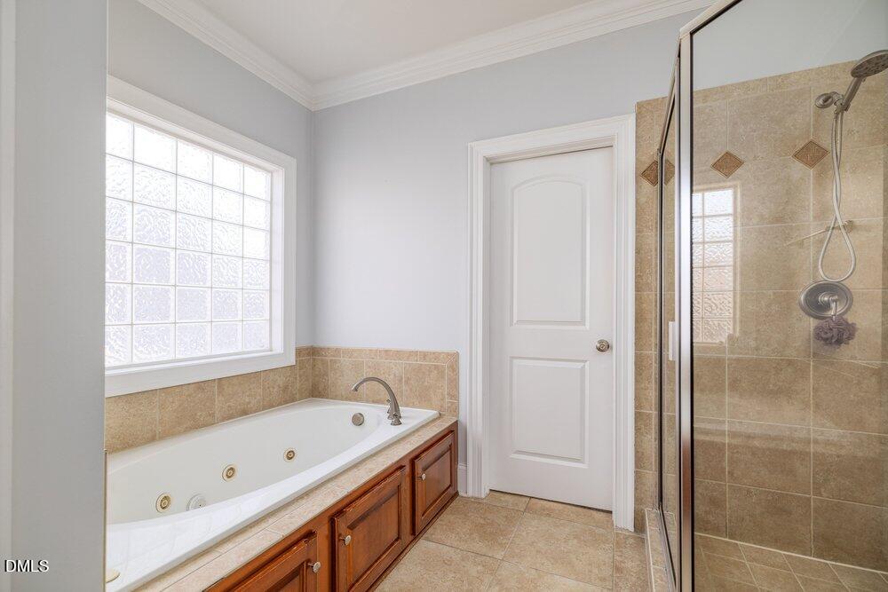 8116 Ortin Lane Raleigh, NC 27612 - Photo 13 of 55 024_020_8116-ortin-ln-26_633_737