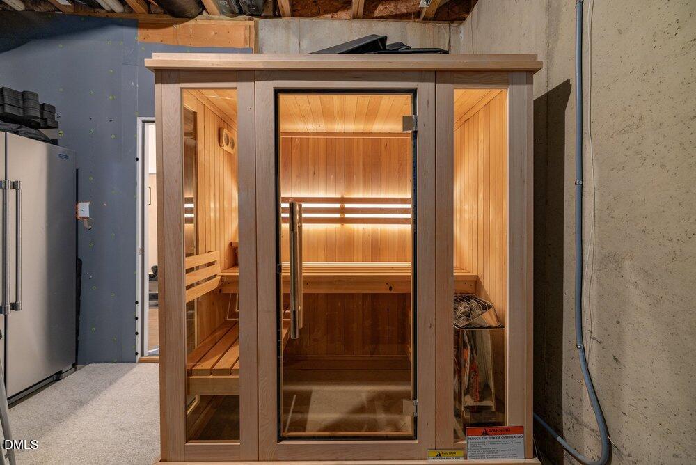 8116 Ortin Lane Raleigh, NC 27612 - Photo 33 of 55 040_038_8116-ortin-ln-34_649_834