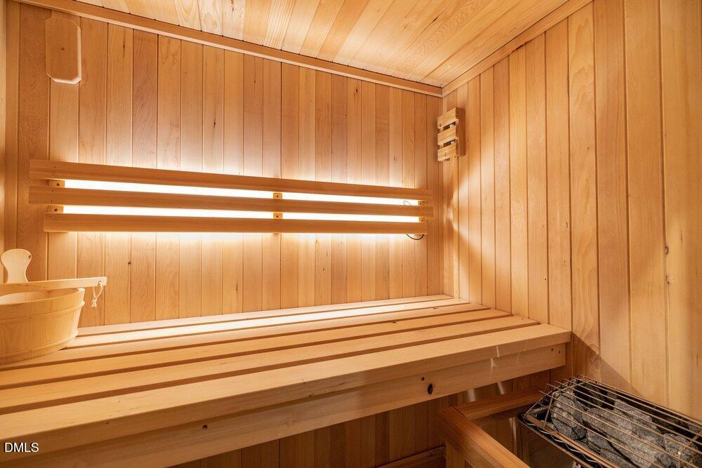 8116 Ortin Lane Raleigh, NC 27612 - Photo 34 of 55 041_039_8116-ortin-ln-35_936_323