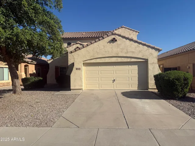 $2,300 | 5318 West Maldonado Road, Laveen, AZ 85339