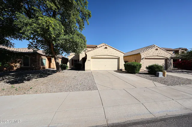 $2,300 | 5318 West Maldonado Road, Laveen, AZ 85339